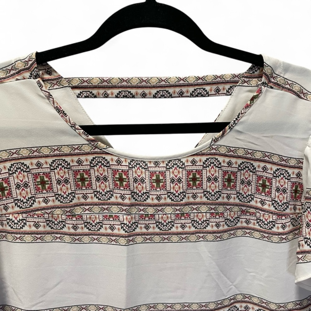 LOFT Outlet Geometric Boho Blouse White Southwestern Print Cutout Back Women’s L - Picture 4 of 8